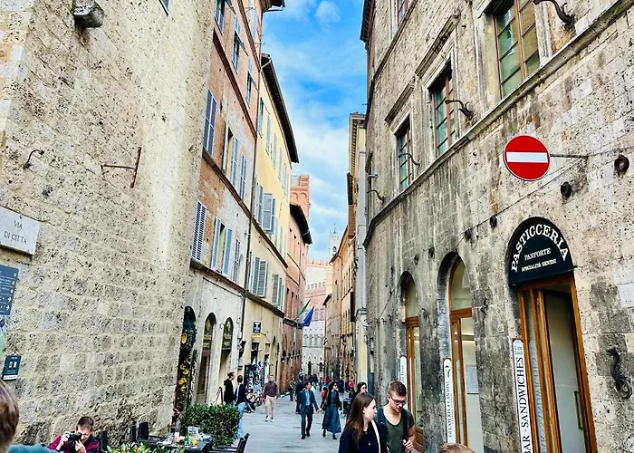 Domus An- Two Bedrooms -antique And Historical * Siena