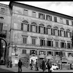 Domus An- Two Bedrooms -antique And Historical Apartment Siena