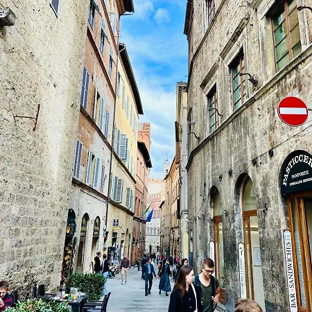 Domus An- Two Bedrooms -antique And Historical * Siena