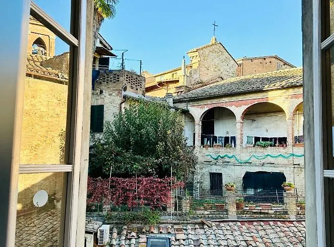 Апартаменты Domus An- Two Bedrooms -antique And Historical Сиена